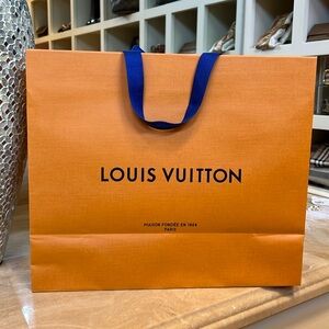 NWOT Louis Vuitton Large Gift Bag